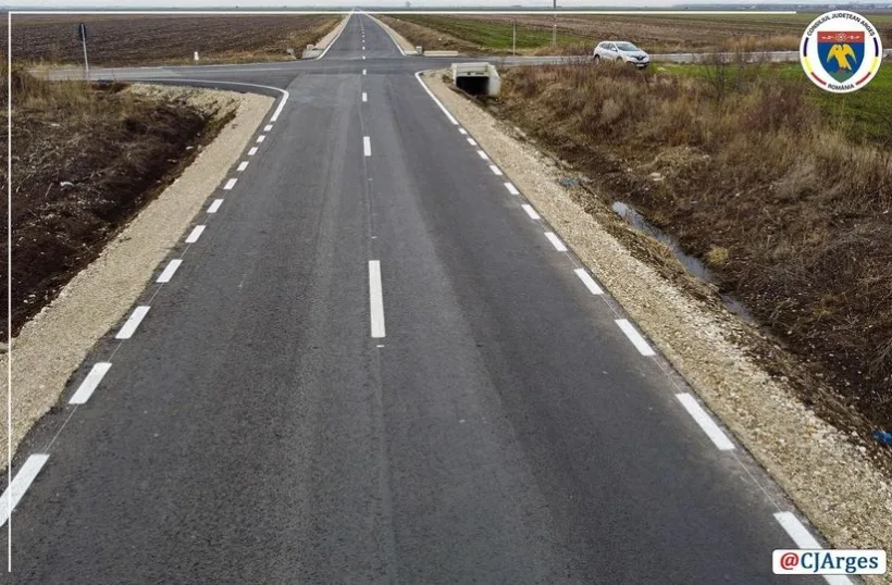 Reparații la infrastructura rutieră din Argeș