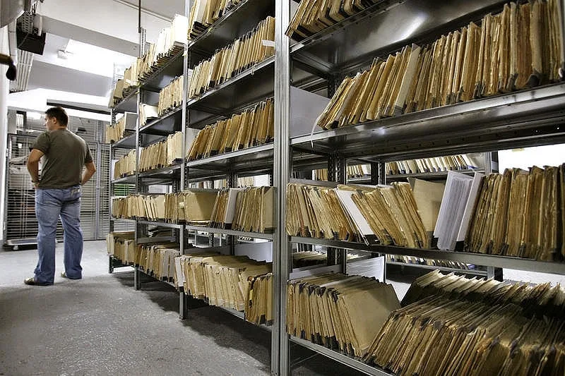 Aproape 100.000 de oameni au fugit din România în perioada 1968-1989