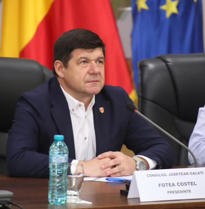 CJ Galați continuă modernizarea drumurilor județene: se toarnă asfalt la ieșirea din Slobozia Conachi către Schela