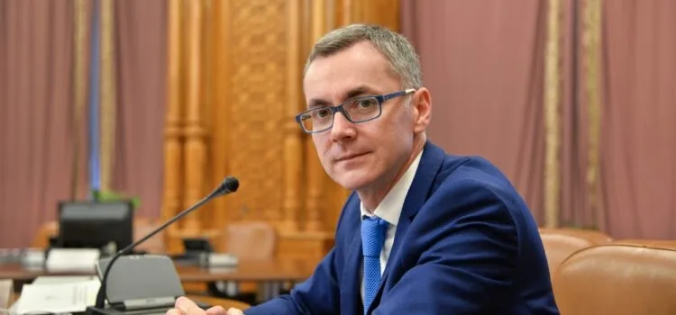 Proiect de lege: autoritățile vor confisca de la cămătari atât dobânzile încasate de la oameni, cât și sumele date inițial cu camătă