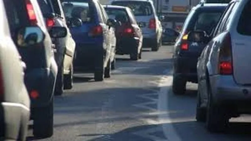 Taxa auto pentru mașinile poluante ar putea intra în vigoare din ianuarie 2026