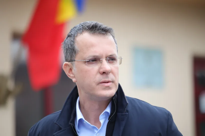 USR: AUR a plătit 1,5 milioane de dolari pentru un contract de lobby anti-România în SUA