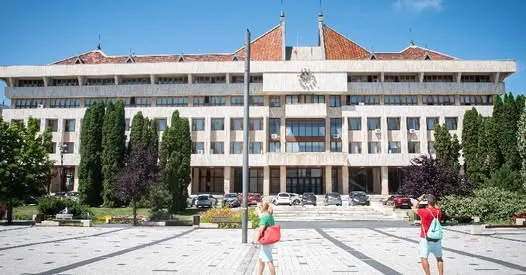 Clădiri publice din Miercurea Ciuc devin șantiere în august