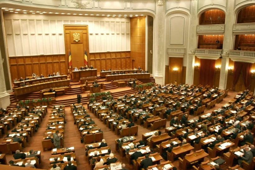 CDE: România introduce măsuri mai dure pentru combaterea coruperii funcționarilor publici străini