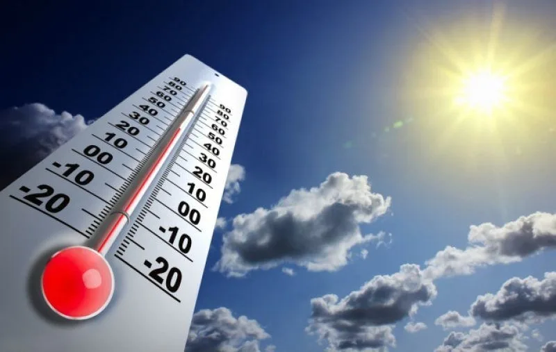 Vremea va fi caldă, dar temperaturile scad sub pragul de caniculă, din 15 august