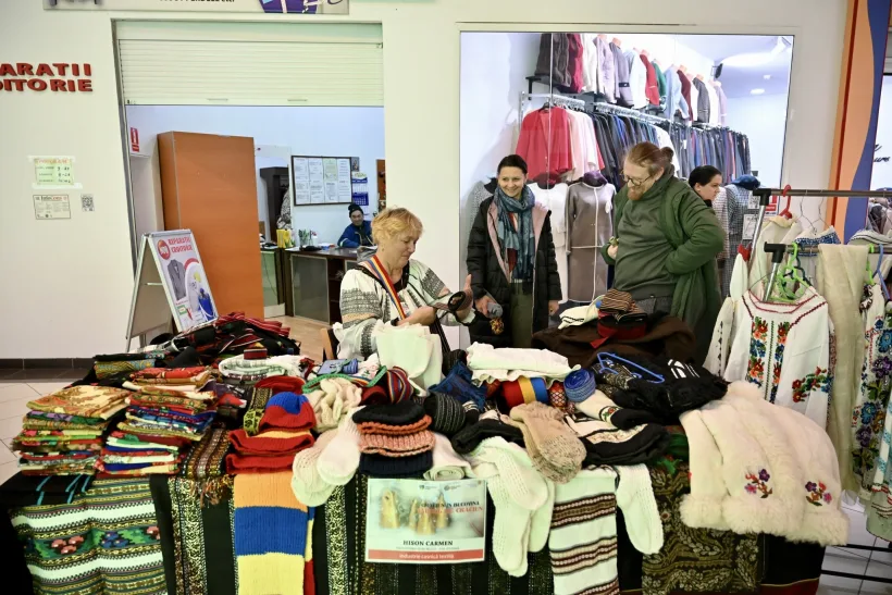 A început Târgul Meșterilor Populari din Bucovina