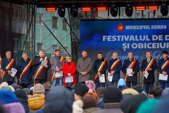 Festivalul de Datini și Obiceiuri „Roman Metropolitan”, la cumpăna dintre ani