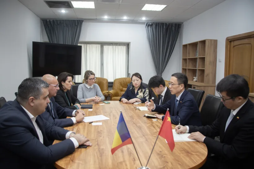 Inaugurarea „Spațiului Cultural Chinez” din Gorj în prezența Ambasadorului Chinez