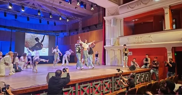 Sibiul promovează dansul și gymnastica