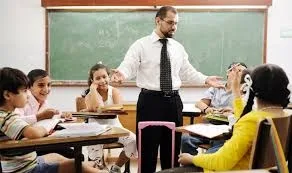 Cadrele didactice preuniversitare vor fi obligate să întocmească portofolii profesionale din anul școlar 2026–2027