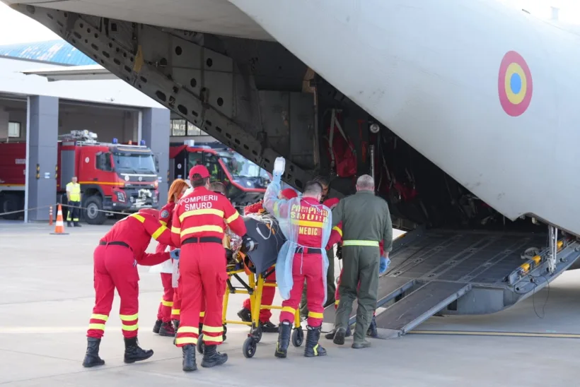 Militarii răniți în explozia de la Botoșani, transferați de urgență în Belgia cu o aeronavă Spartan