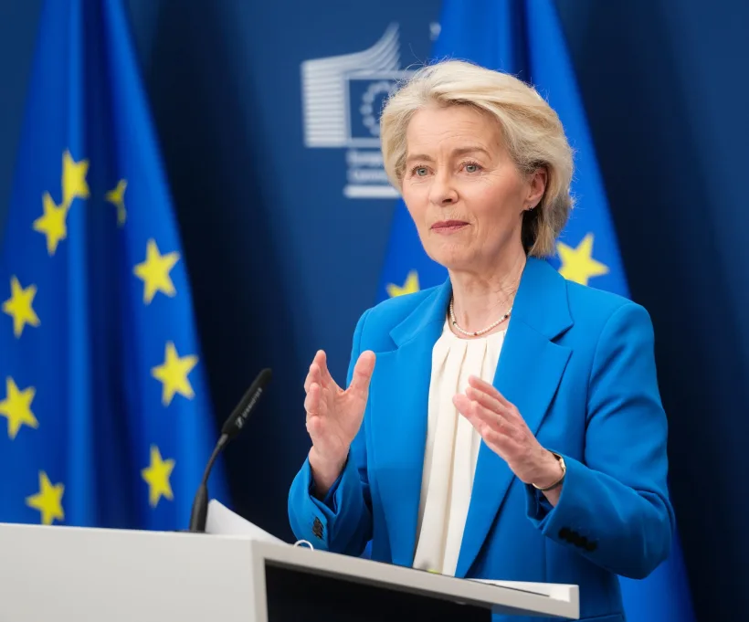 Președinta Comisiei Europene: UE a aprobat deschiderea negocierilor de aderare cu Ucraina și Republica Moldova