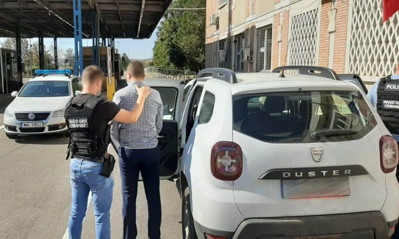 Un bărbat căutat de autorităţile din Spania pentru trafic de droguri, depistat la controlul de frontieră