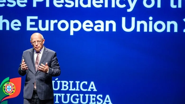 Oficialii UE:”nu va exista o redresare economică fără o vaccinare pe scară largă”