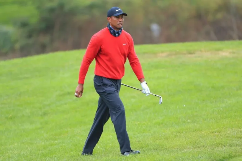 Tiger Woods se recuperează după accident la un spital din Los Angeles