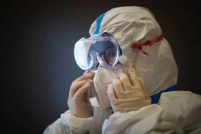 CORONAVIRUS. România a trecut pragul de 650 de morţi