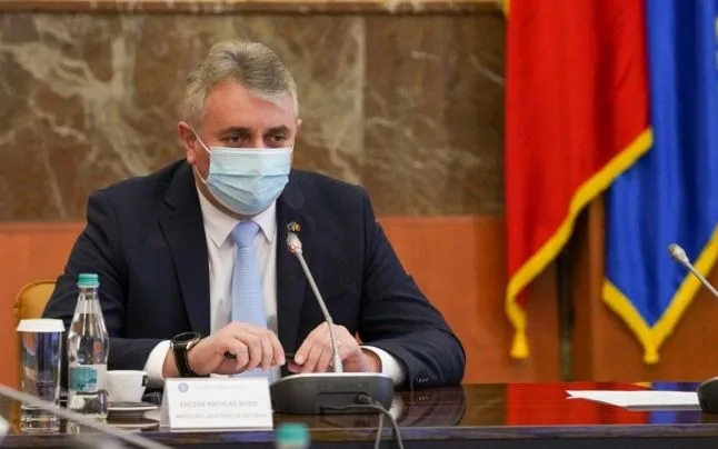 Chiar trebuie să vină OMS-ul ca să înţelegem ceva?