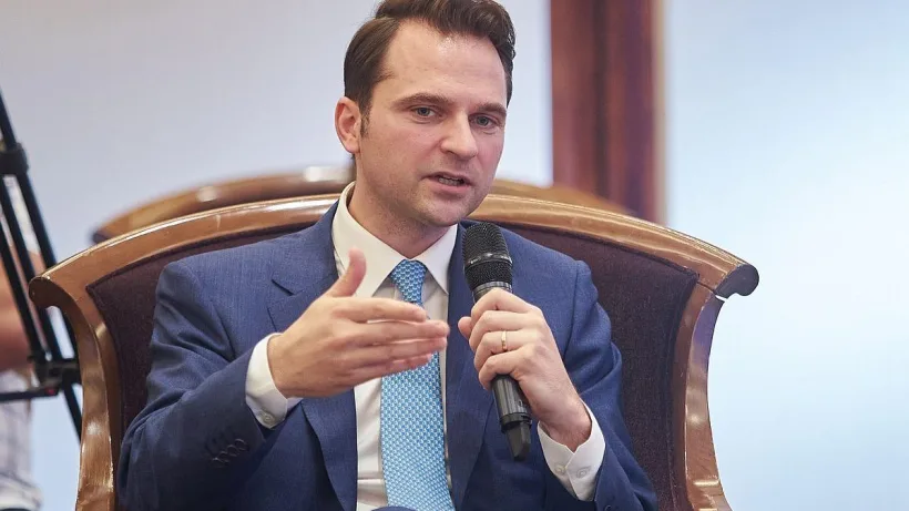Ministrul Energiei: În România se vor construi centre de stocare a energiei regenerabile în baterii