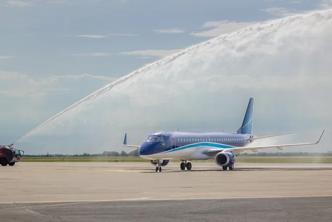 A fost inaugurat zborul direct între București și Baku