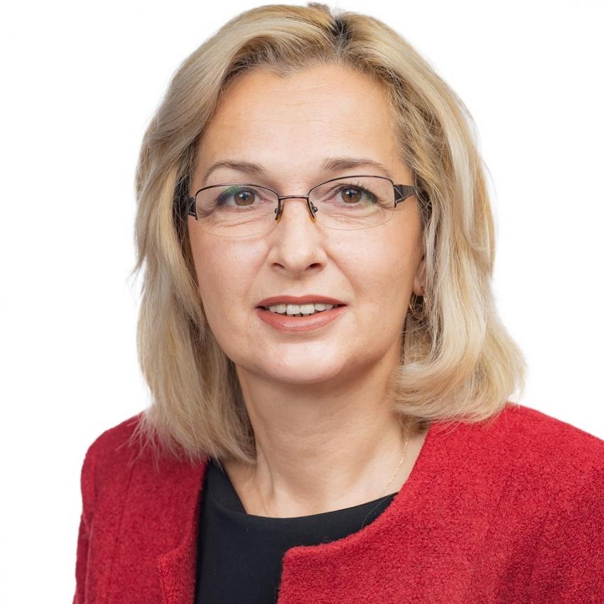 Laura Georgescu (PSD): Mulți rom&acirc;ni vor sta &icirc;n frig, la iarnă, pentru că nu &icirc;şi vor permite să plătească facturile la utilităţi