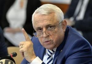 Petre Daea: Este de neconceput să oprim creşterea porcilor &icirc;n gospodăriile populaţiei!