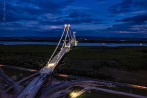 Fără taxă &icirc;n primii cinci de la deschidere pe podul suspendat de la Brăila