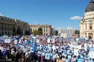 Guvernul a primit de la sindicaliști propuneri pentru noile valori de salariu minim