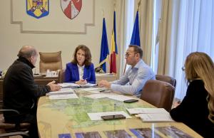 Administrația publică &icirc;n &bdquo;Dialog cu Băcăuanii&rdquo;