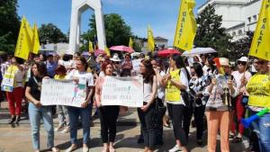 Protestul de amploare la București chiar &icirc;n ziua &icirc;n care Guvernul dezbate proiectul de reduceri de posturi din sectorul public