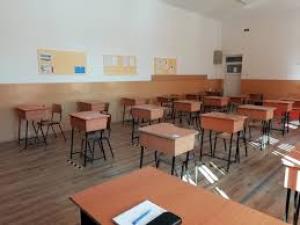 Pericolul de inundații a &icirc;nchis aproape 100 de școli din județul Galați