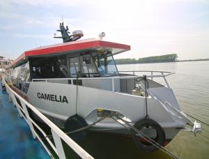 Curse de agrement pe Dunăre. Nava Camelia a Consiliului Județean Galați reia cursele &icirc;ncep&acirc;nd de Dunăre