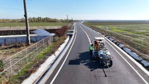 Tehnologie modernă pentru drumurile județene: marcaj axial rezonator pe DJ 251