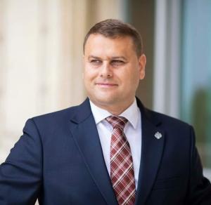 George St&acirc;ngă: Produsele de unică folosință dăunătoare mediului, interzise pe piața din Rom&acirc;nia!