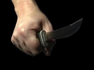 Oradea. Femeie &icirc;njunghiată de cinci ori, &icirc;n scara blocului