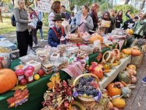 Toamna &icirc;n t&acirc;rgul de la Marcea