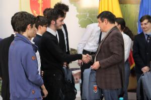 C&acirc;știgătorii probei de robotică Judge Award l-au vizitat pe președintele CJ Galați, după concurs