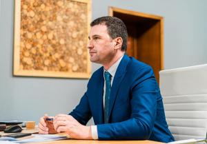 T&aacute;nczos Barna după &icirc;nt&acirc;lnirea cu noul șef al misiunii FMI &icirc;n Rom&acirc;nia: Nu a cerut Rom&acirc;niei măsuri drastice