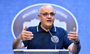 Interviu. Raed Arafat: Măștile se vor găsi &icirc;n farmacii și magazine la prețuri decente