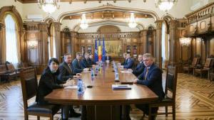 Klaus Iohannis: P&acirc;nă la finalul anului economia &icirc;și va reveni