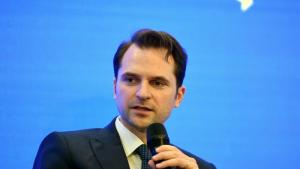 Cine &icirc;l va &icirc;nlocui pe C&icirc;mpeanu la Educație