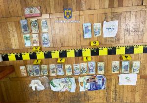 Mai mulți bătr&acirc;ni din Galați au fost jefuiți de o femeie care pretindea că este v&acirc;nzătoare de unguente