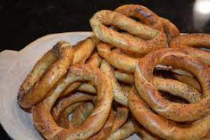 Covrigăria din Galați unde au fost filmați șoareci, &icirc;nchisă. Patronul a fost amendat