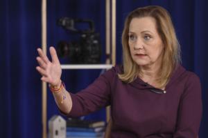 Lasconi: Omul cu care Mircea Geoană susține că nu s-a &icirc;nt&acirc;lnit este &icirc;n spatele unor operațiuni de manipulare a alegerilor &icirc;n zeci de state