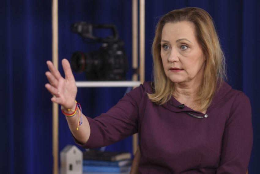 Lasconi: Omul cu care Mircea Geoană susține că nu s-a &icirc;nt&acirc;lnit este &icirc;n spatele unor operațiuni de manipulare a alegerilor &icirc;n zeci de state