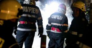 Noapte albă pentru pompierii gălățeni: șase case distruse &icirc;ntr-un incendiu