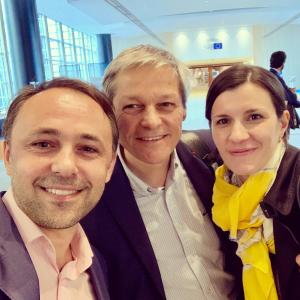 Război &icirc;ntre partidele de dreapta. Unul dintre apropiații lui Dacian Cioloș &icirc;i acuză de minciună pe liberali