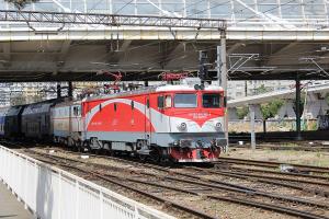 Vagoane mai multe &icirc;n trenurile CFR &icirc;n timpul minivacanței de Sf. Maria