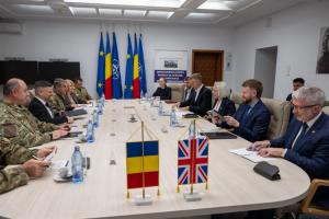 Consultări rom&acirc;no-britanice &icirc;n domeniul apărării: accent pe cooperarea strategică, sprijinul pentru Ucraina și securitatea la Marea Neagră