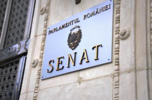 Angajații Senatului Rom&acirc;niei resping majorarea salarială propusă de Guvern