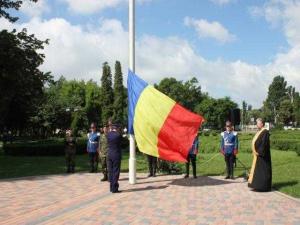 Drapelul național va fi dus pe Vf. Omu de militarii răniți din echipa INVICTUS Rom&acirc;nia